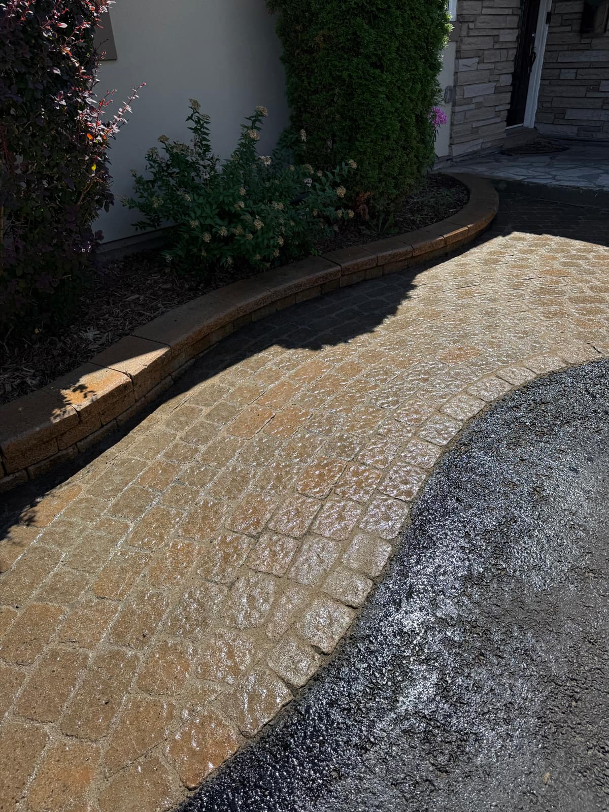 Landscaping project in Ottawa, Ontario by Gordon Landscaping Company