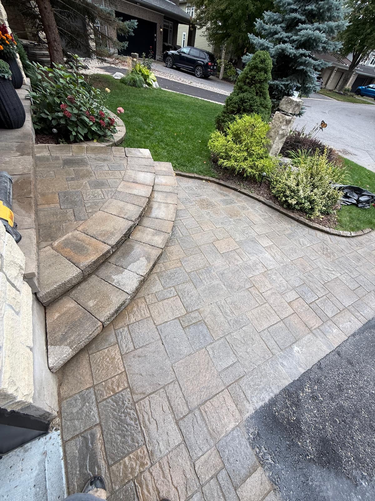Landscaping project in Ottawa, Ontario by Gordon Landscaping Company