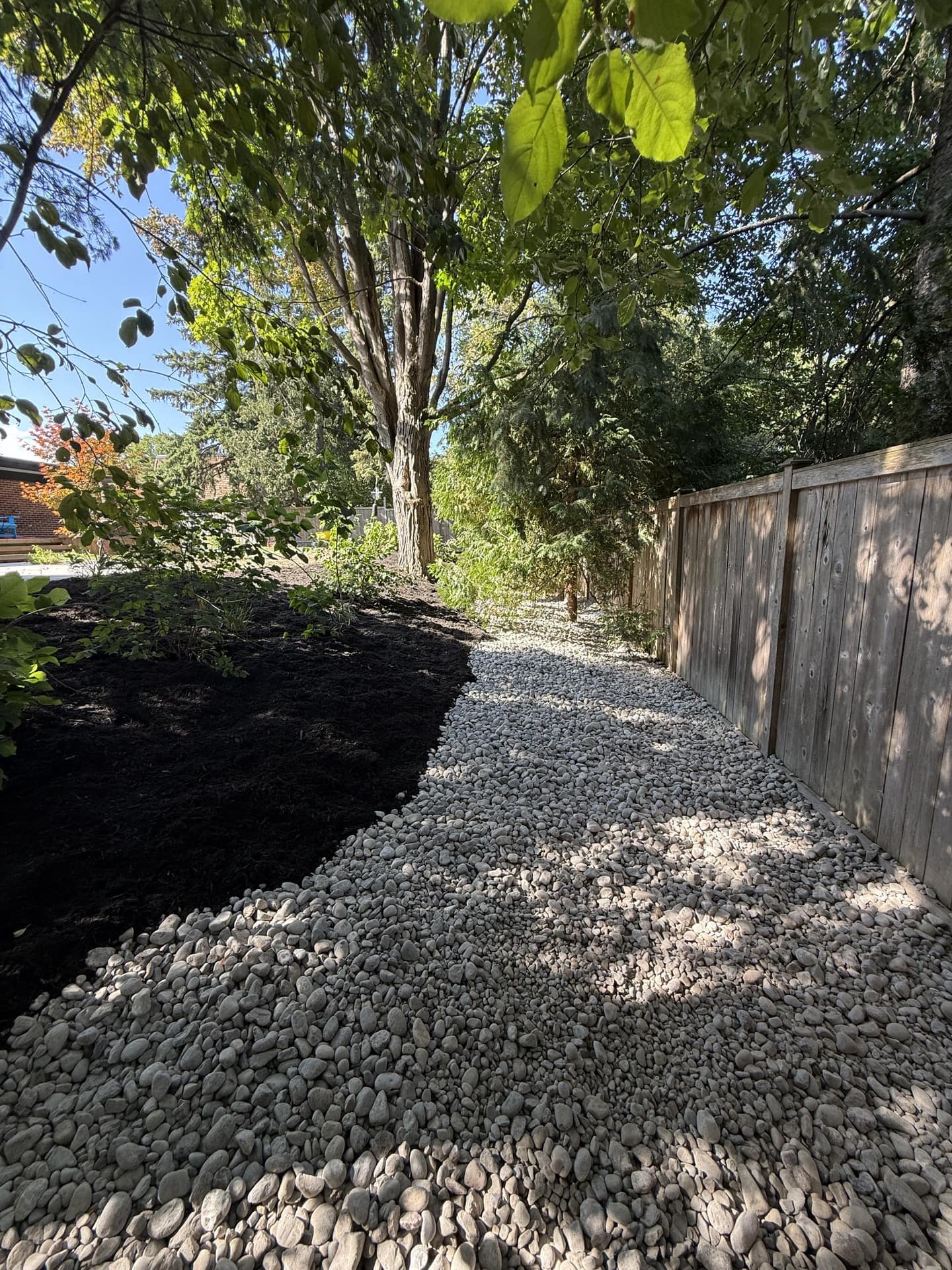 Riverstone and mulch